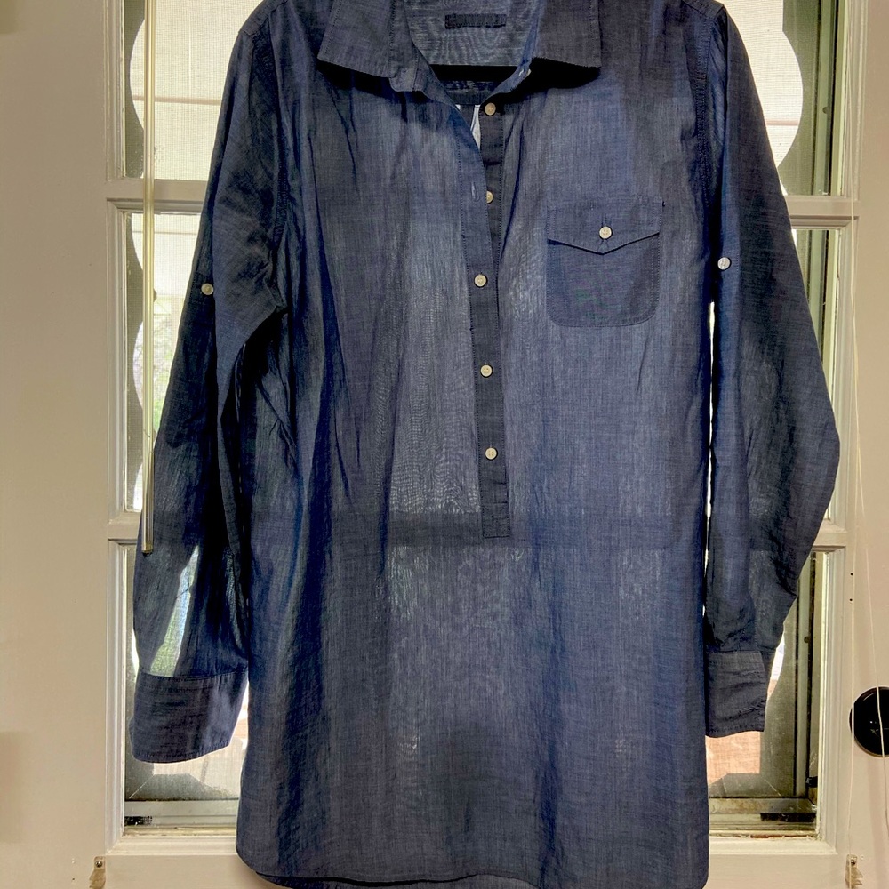 Light weighted button up